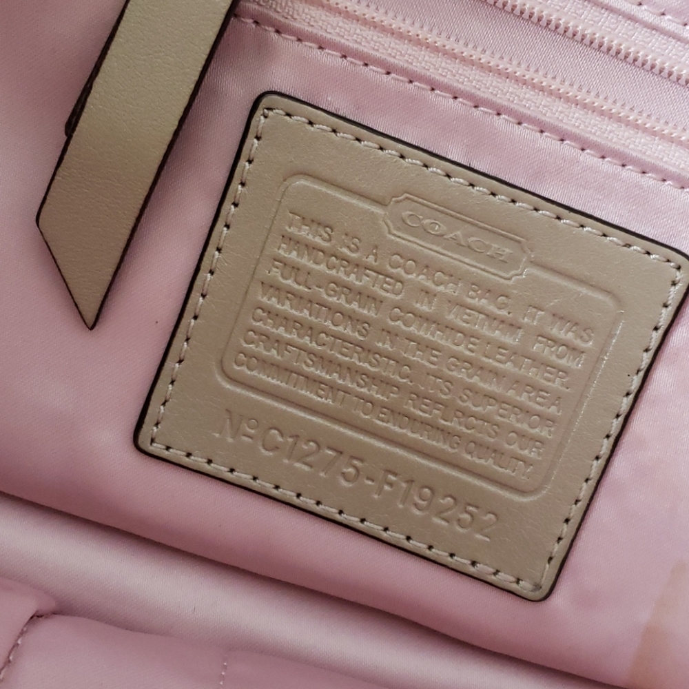 Coach purse - Picture 3 of 3
